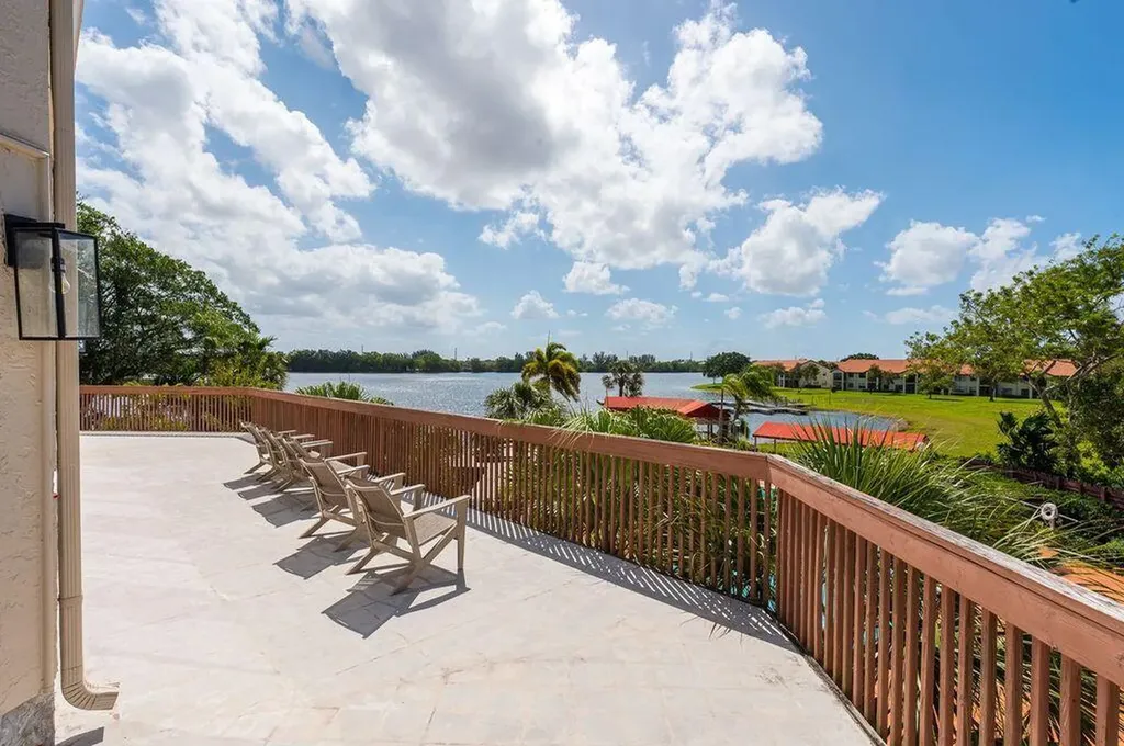 65 Centennial Court Deerfield Beach FL 33442