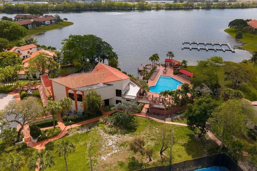 65 Centennial Court Deerfield Beach FL 33442