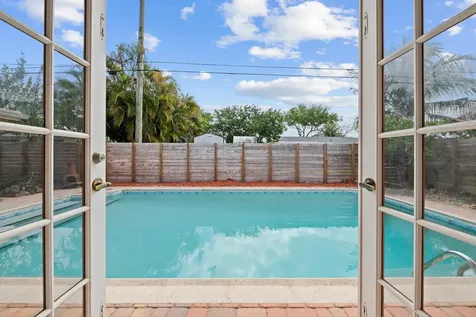 5018 SW 91st Terrace Cooper City FL 33328