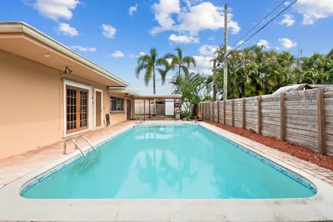 5018 SW 91st Terrace Cooper City FL 33328