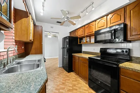 5018 SW 91st Terrace Cooper City FL 33328