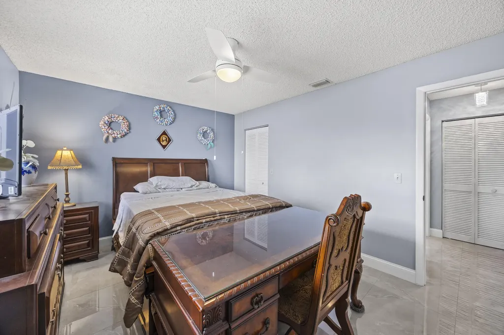 2640 Gately Drive W West Palm Beach FL 33415