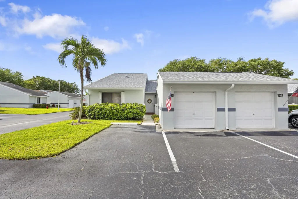 2640 Gately Drive W West Palm Beach FL 33415