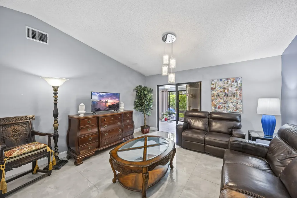 2640 Gately Drive W West Palm Beach FL 33415