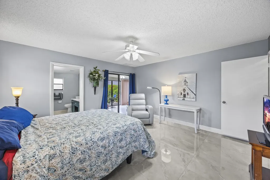 2640 Gately Drive W West Palm Beach FL 33415