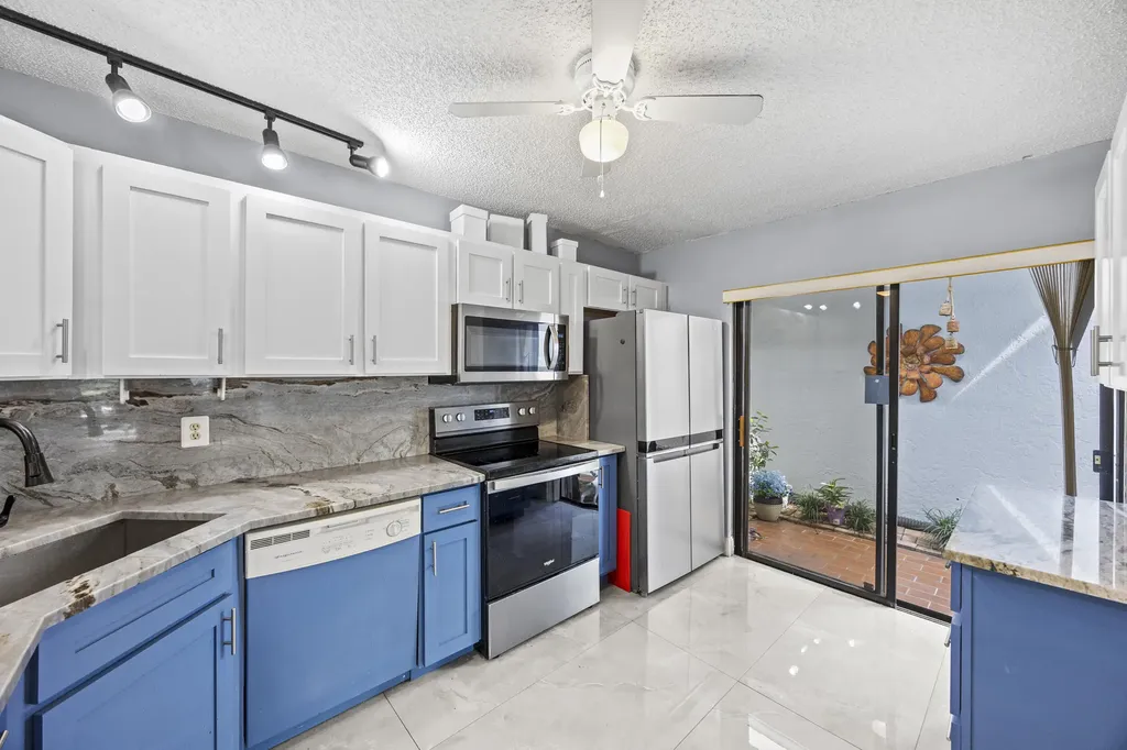 2640 Gately Drive W West Palm Beach FL 33415