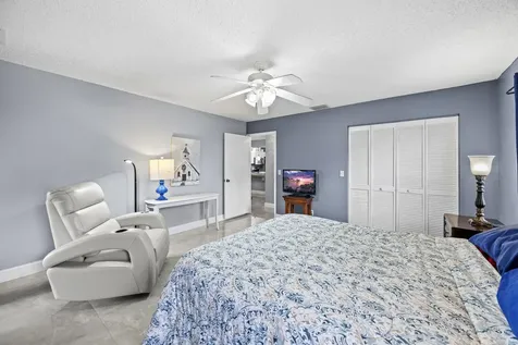 2640 Gately Drive W West Palm Beach FL 33415