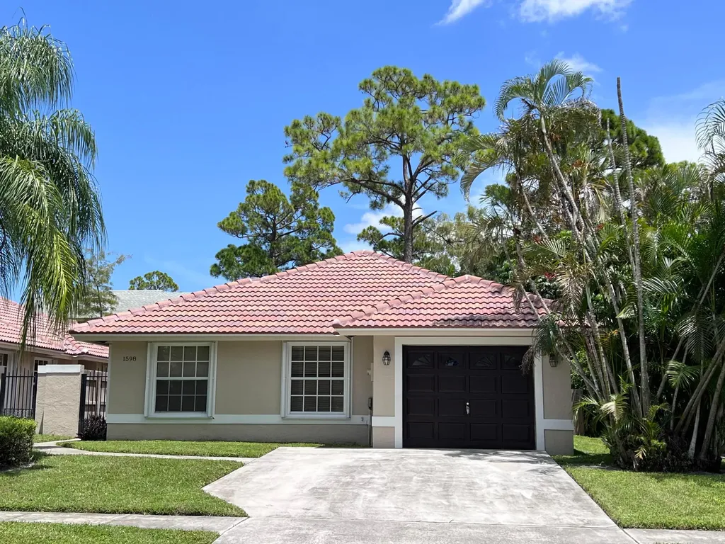 1598 Hawthorne Place Wellington FL 33414