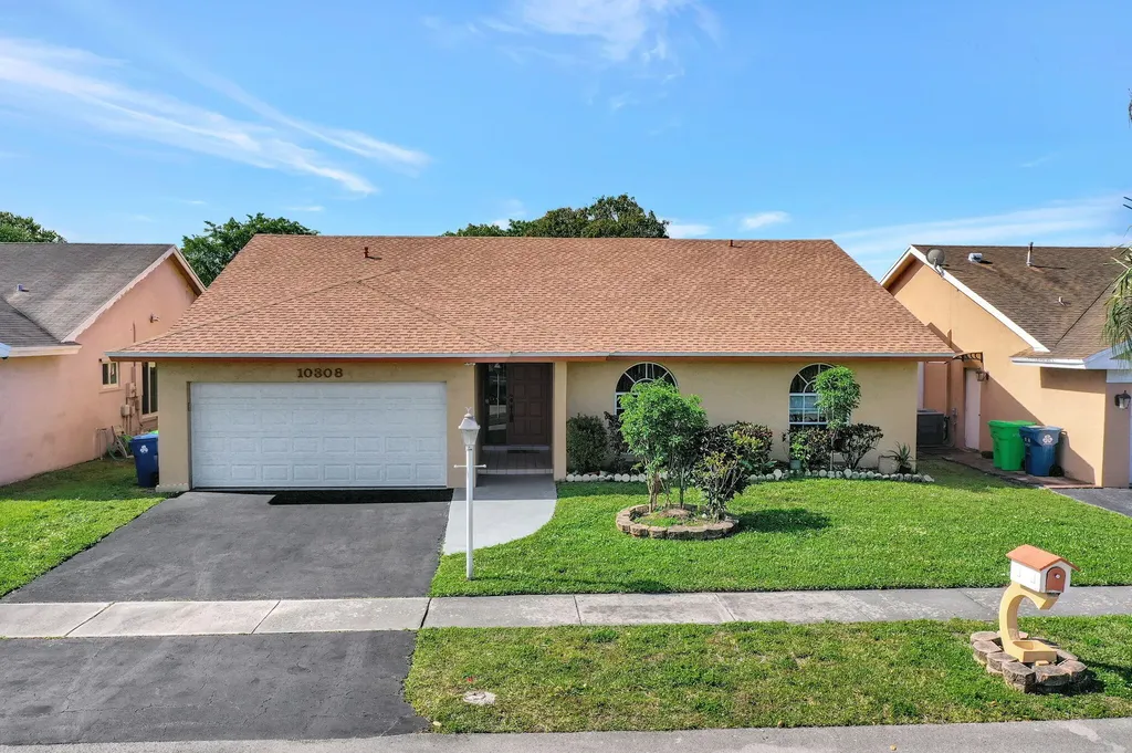 10308 Welleby Isle Lane Sunrise FL 33351