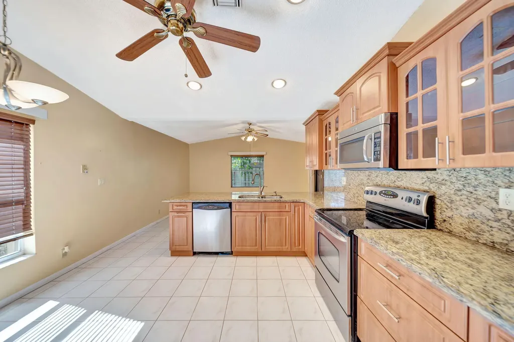 10308 Welleby Isle Lane Sunrise FL 33351