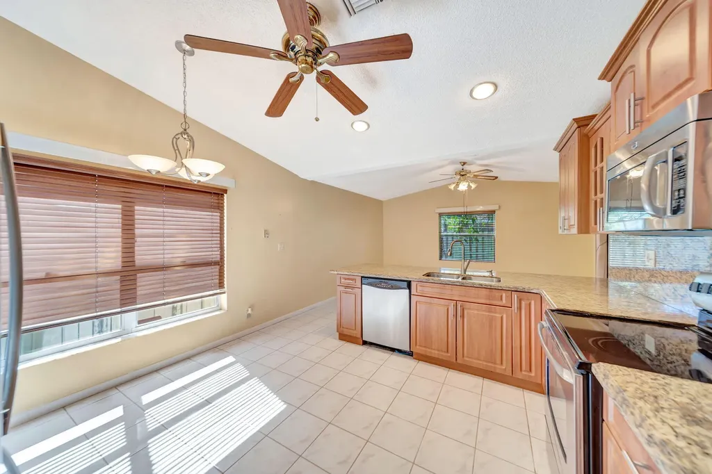 10308 Welleby Isle Lane Sunrise FL 33351