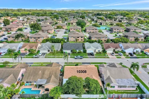 10308 Welleby Isle Lane Sunrise FL 33351