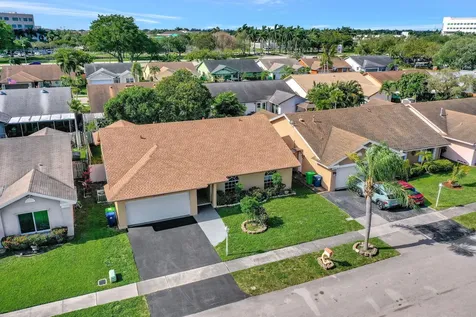 10308 Welleby Isle Lane Sunrise FL 33351