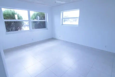 465 Paradise Isle Boulevard Hallandale Beach FL 33009
