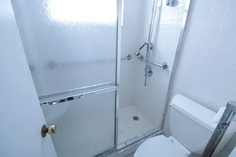 465 Paradise Isle Boulevard Hallandale Beach FL 33009