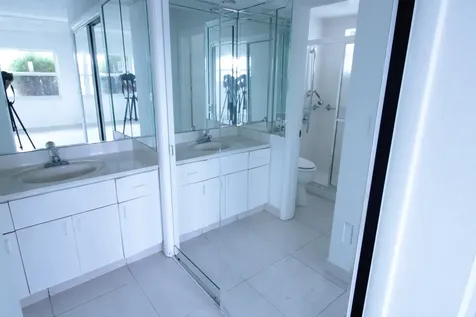 465 Paradise Isle Boulevard Hallandale Beach FL 33009