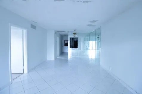 465 Paradise Isle Boulevard Hallandale Beach FL 33009
