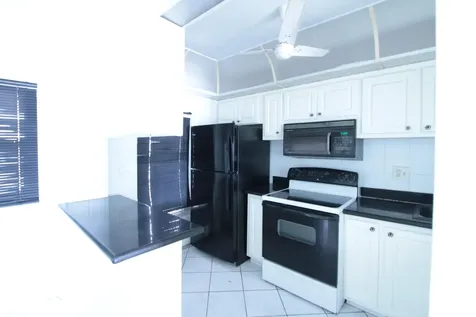 465 Paradise Isle Boulevard Hallandale Beach FL 33009