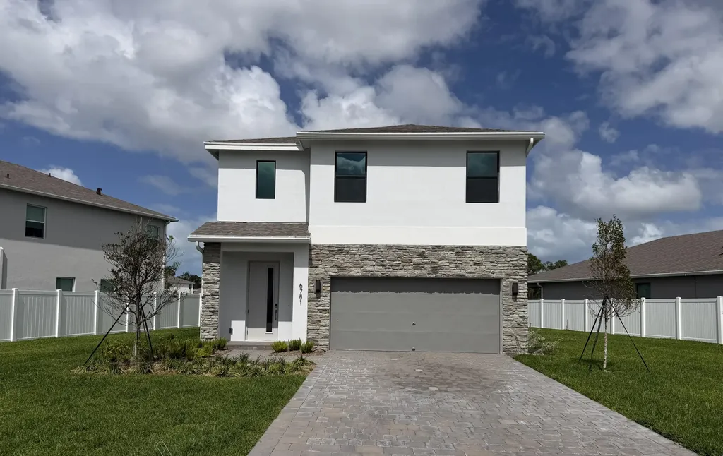6781 SE Park Trace Drive Stuart FL 34997