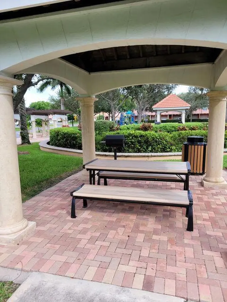 2024 Alta Meadows Lane Delray Beach FL 33444