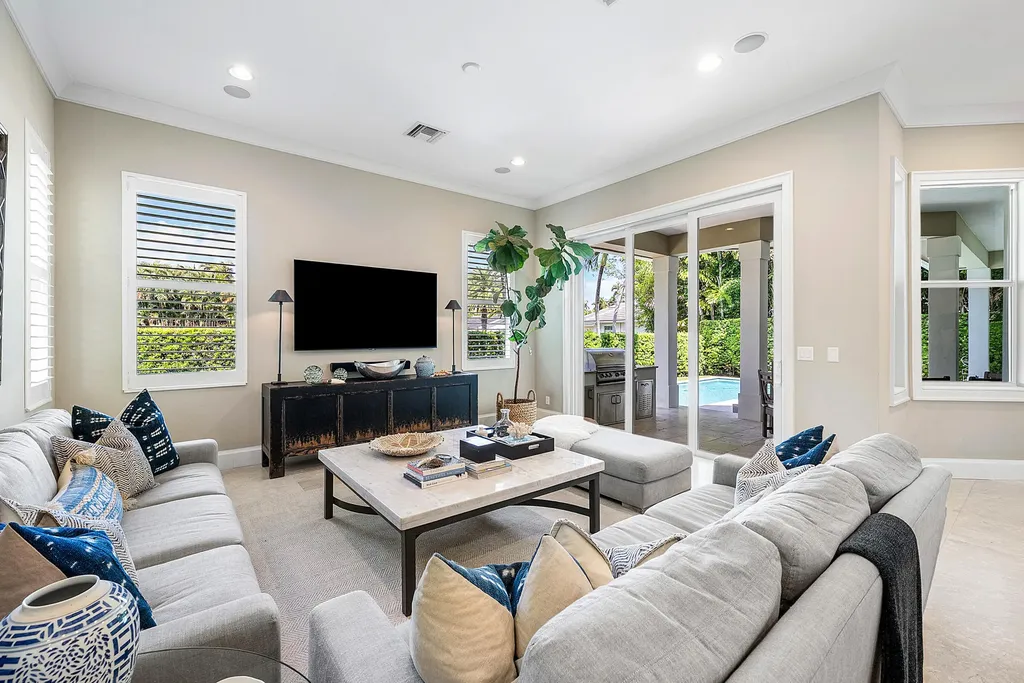 33 Spanish River Drive Ocean Ridge FL 33435