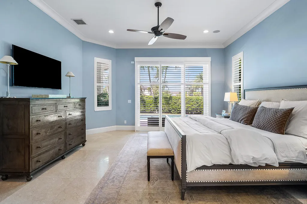 33 Spanish River Drive Ocean Ridge FL 33435