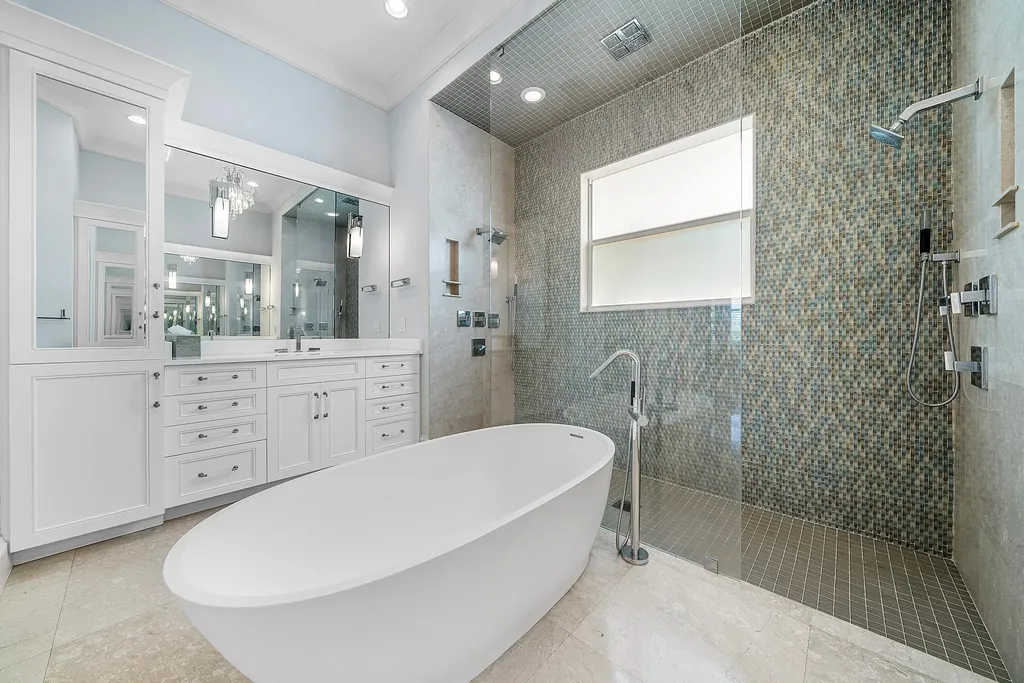 33 Spanish River Drive Ocean Ridge FL 33435