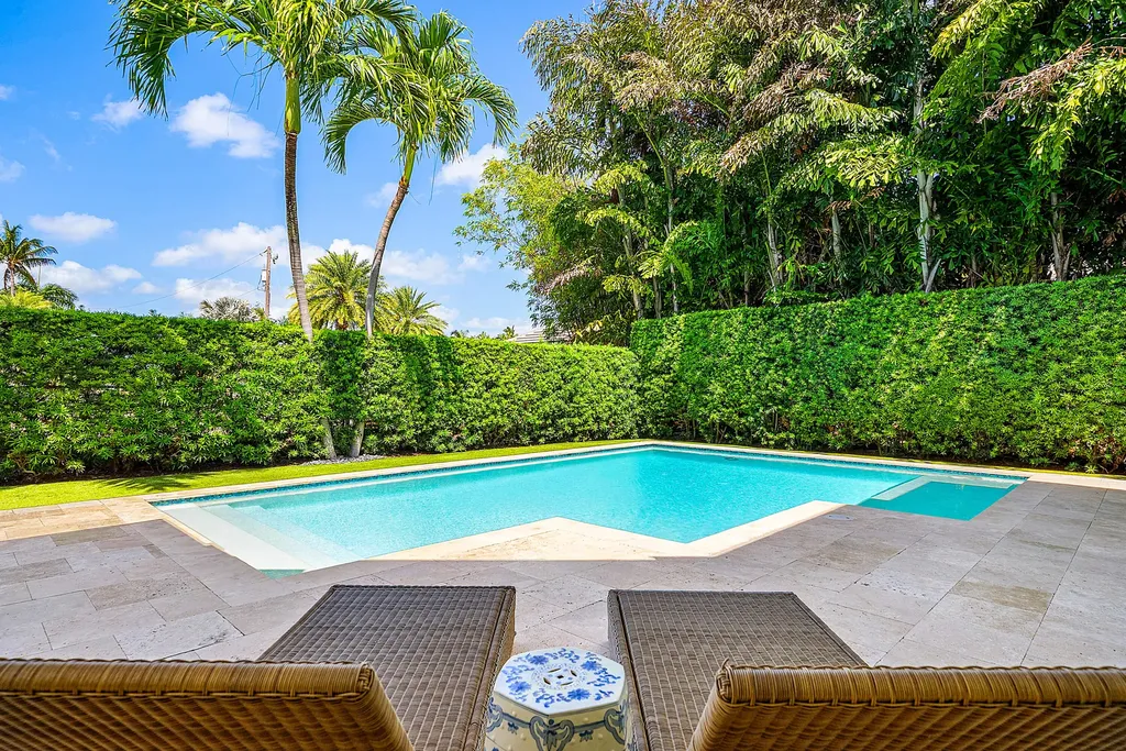 33 Spanish River Drive Ocean Ridge FL 33435