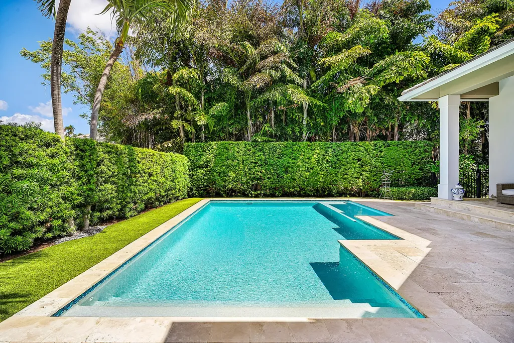 33 Spanish River Drive Ocean Ridge FL 33435