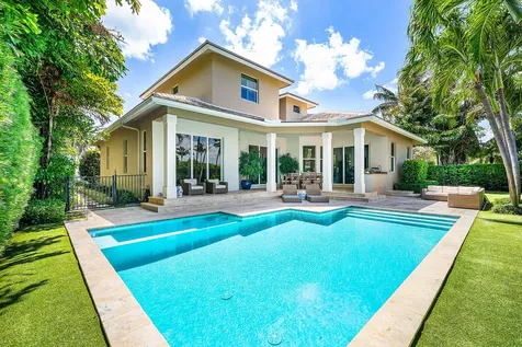 33 Spanish River Drive Ocean Ridge FL 33435