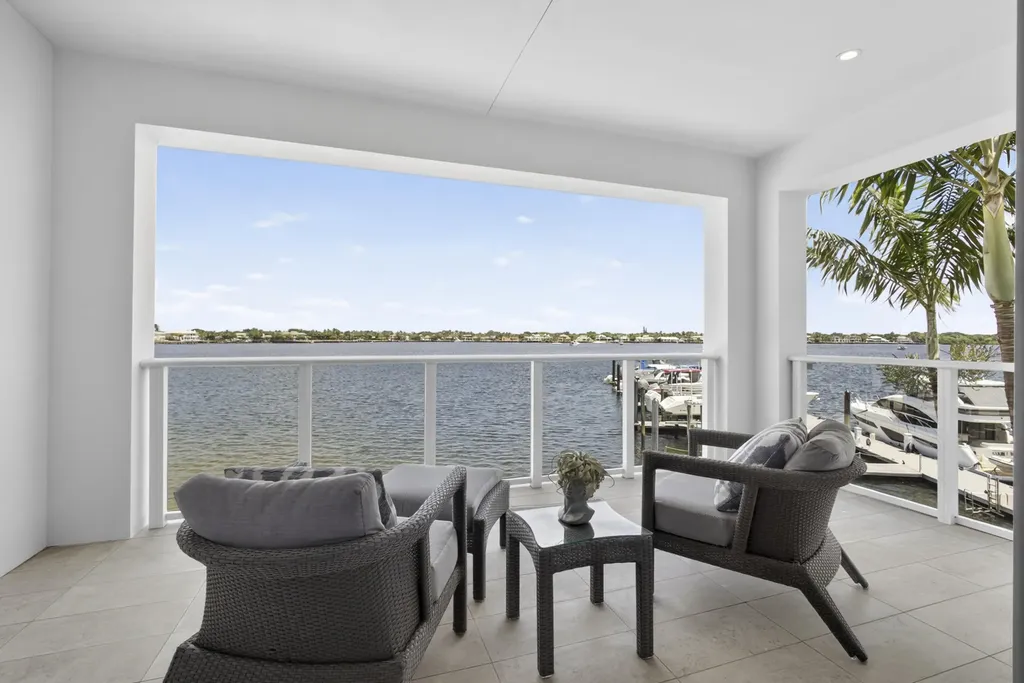 103 Water Club Court S North Palm Beach FL 33408