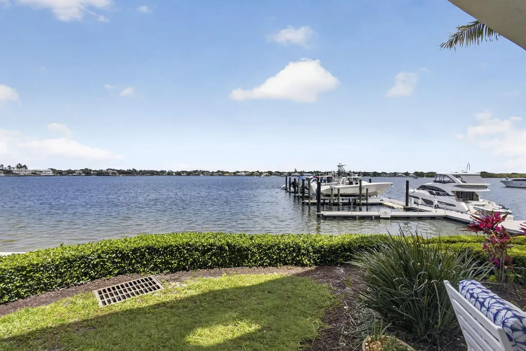 103 Water Club Court S North Palm Beach FL 33408