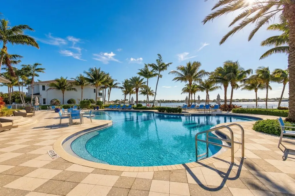 103 Water Club Court S North Palm Beach FL 33408