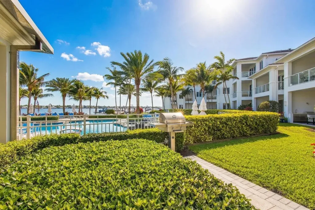103 Water Club Court S North Palm Beach FL 33408