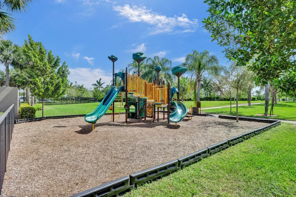 1300 Eucalyptus Drive Hollywood FL 33021