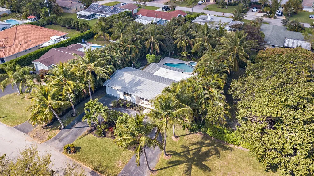1711 Gregory Road Lake Clarke Shores FL 33406