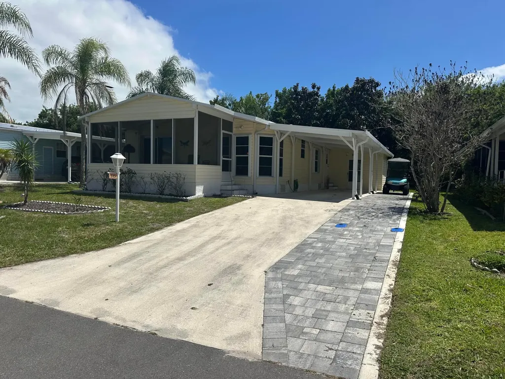 515 Thames Bluff Ridge Fort Pierce FL 34982