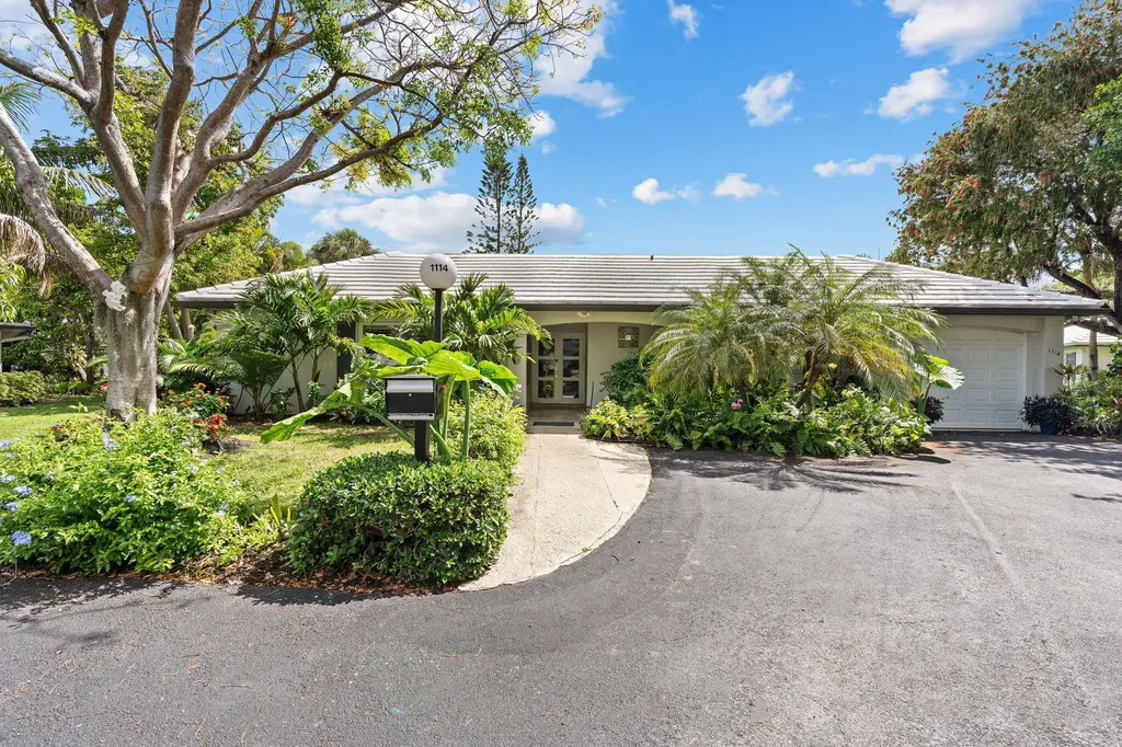 1114 W Cypress Drive Pompano Beach FL 33069