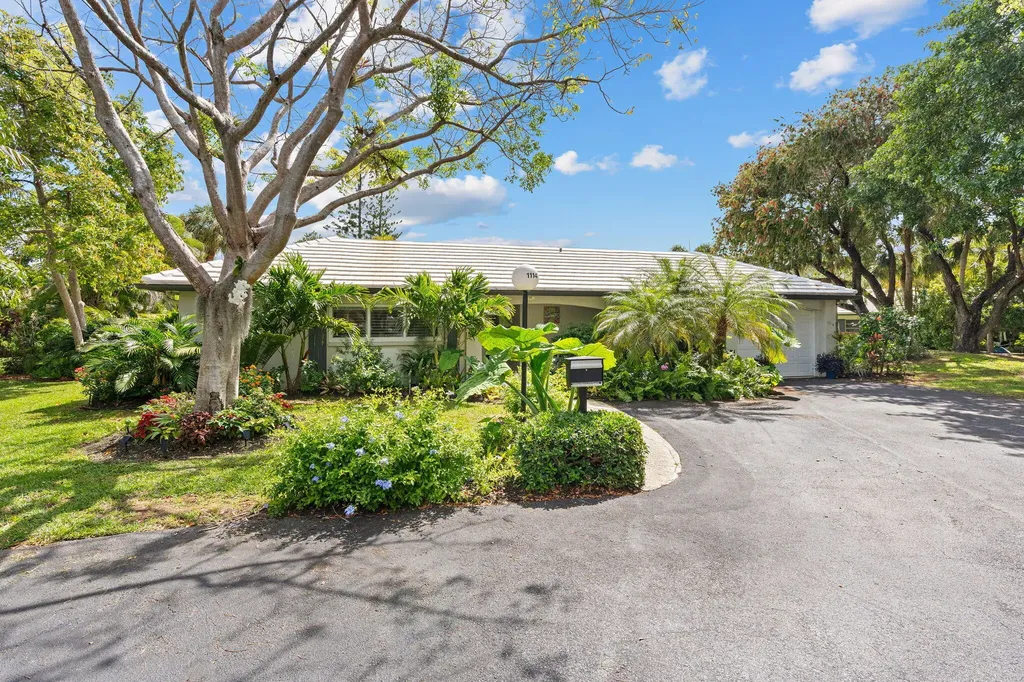 1114 W Cypress Drive Pompano Beach FL 33069