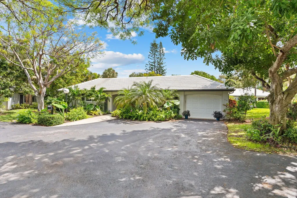 1114 W Cypress Drive Pompano Beach FL 33069