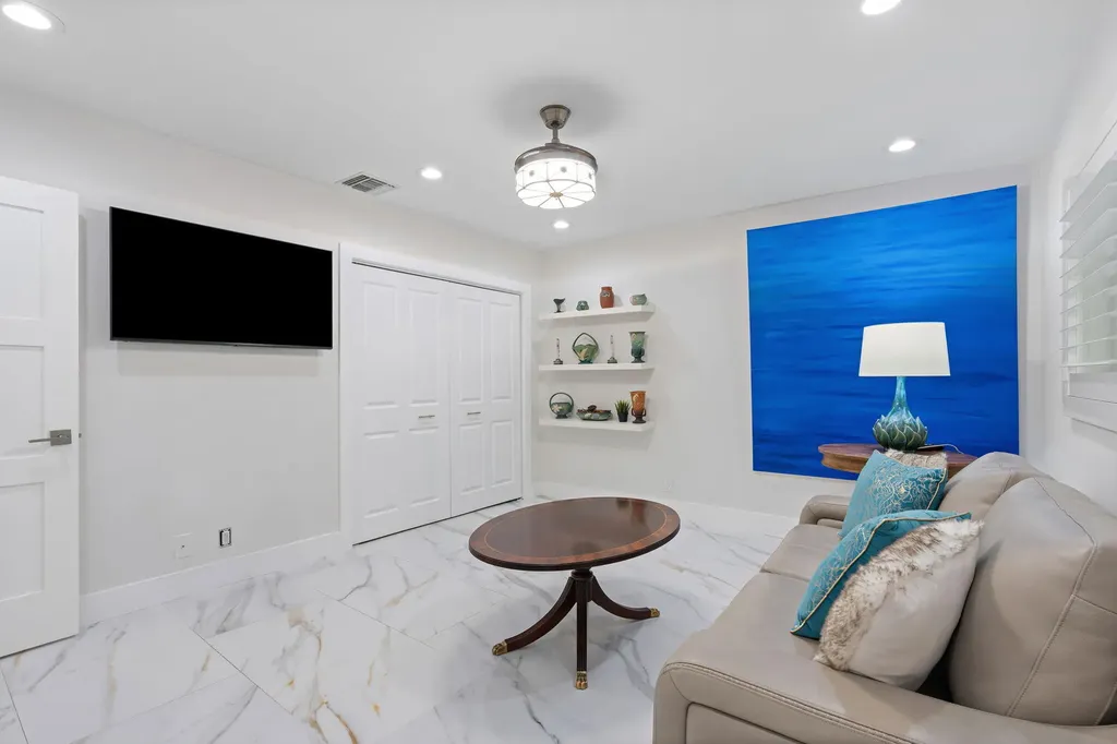 1114 W Cypress Drive Pompano Beach FL 33069