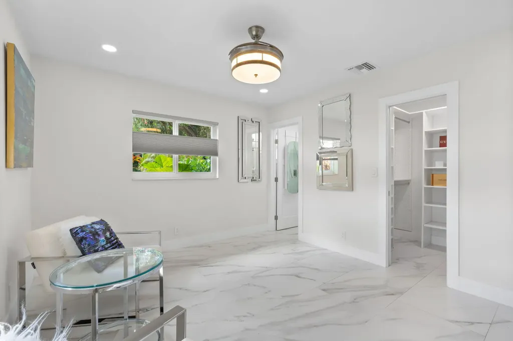 1114 W Cypress Drive Pompano Beach FL 33069