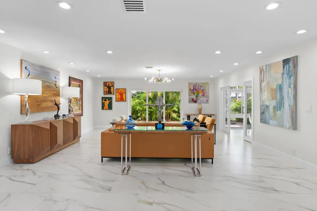 1114 W Cypress Drive Pompano Beach FL 33069