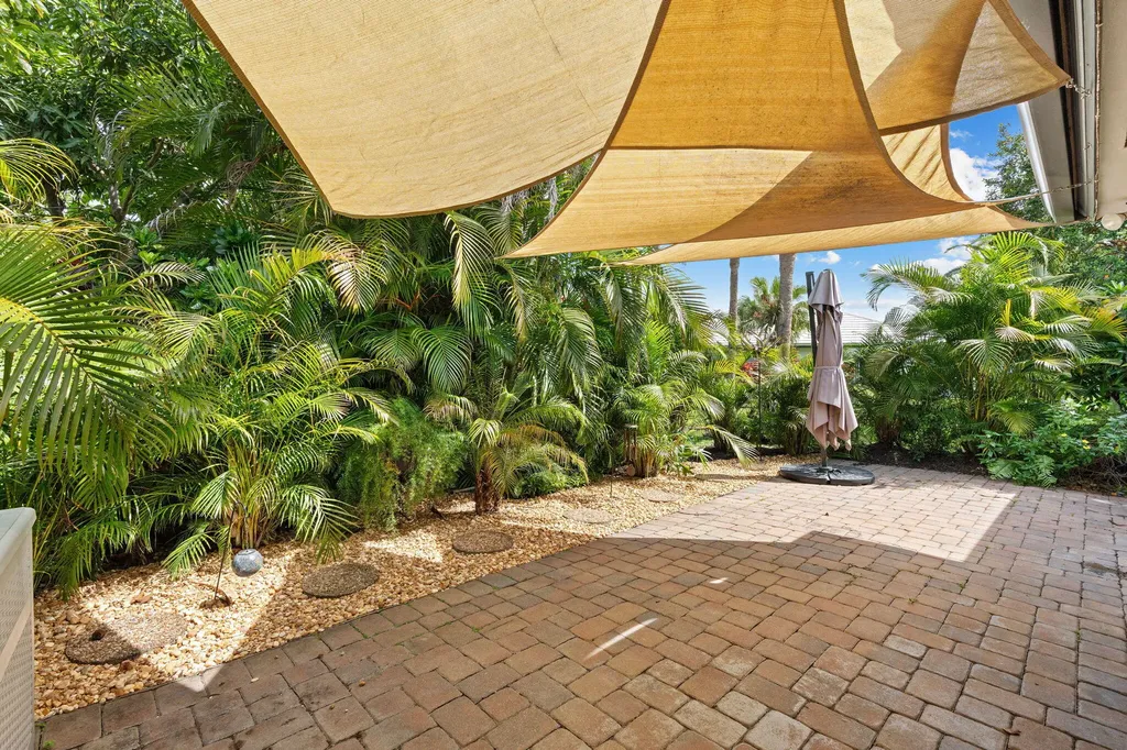 1114 W Cypress Drive Pompano Beach FL 33069