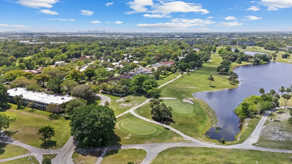1114 W Cypress Drive Pompano Beach FL 33069