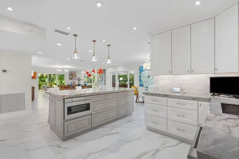 1114 W Cypress Drive Pompano Beach FL 33069