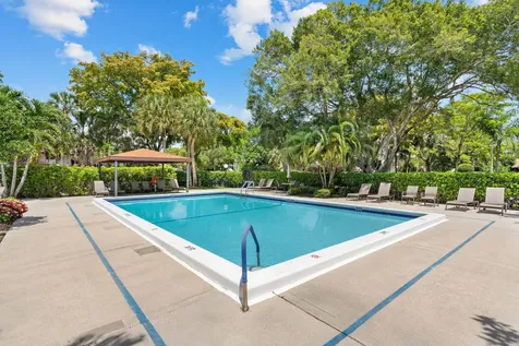 1114 W Cypress Drive Pompano Beach FL 33069