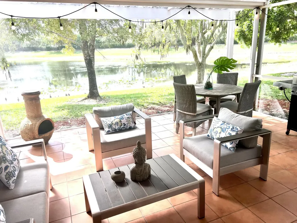 10614 Lake Shore Drive Wellington FL 33414