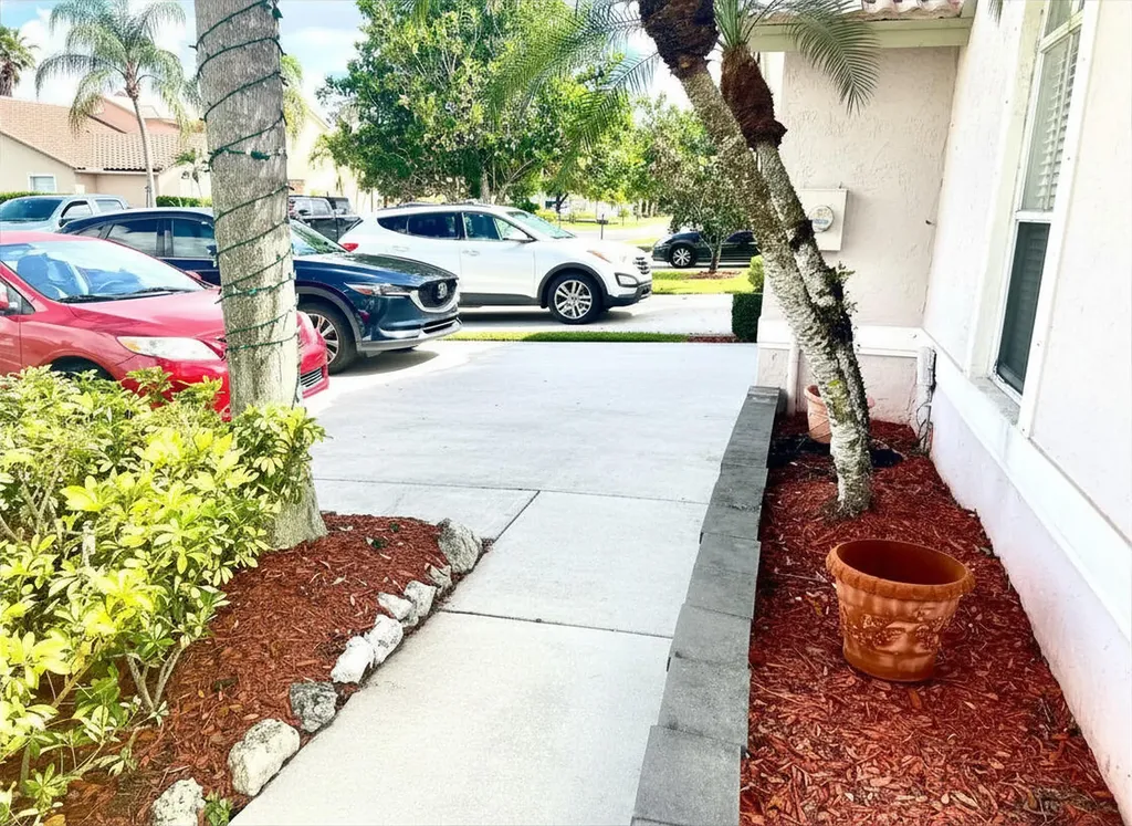 10614 Lake Shore Drive Wellington FL 33414