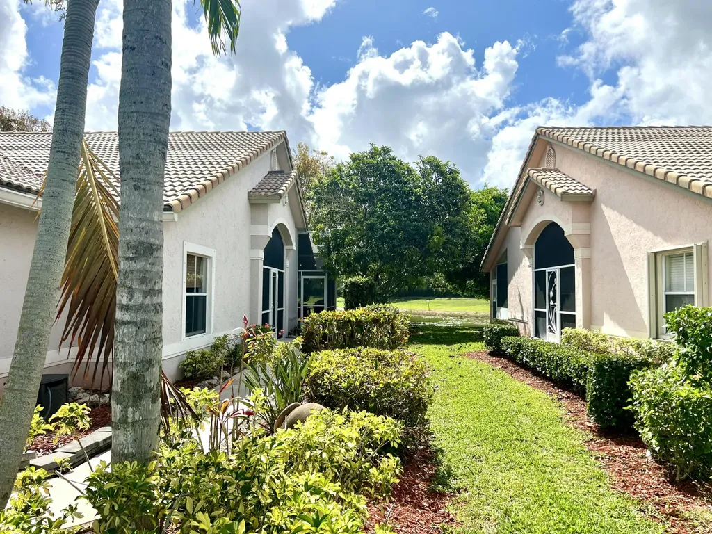 10614 Lake Shore Drive Wellington FL 33414